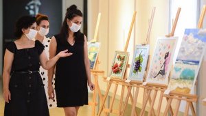 İlk sergiler, yeni normallerle açıldı