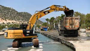 Karaemlik Çayı temizlendi