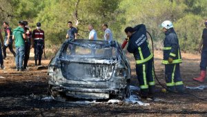 Ormanda lüks araç yandı