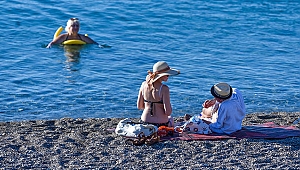 Sabah serinliğinde deniz keyfi