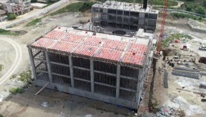 Serik Kültür Merkezi inşaatı devam ediyor