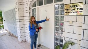 Yüzlerce tatilciyi dolandıran şirket ofisi boşaltılmış