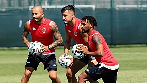 Akrep, kampta kuvvet depoluyor