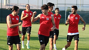 ANTALYASPOR GENÇLEŞİYOR