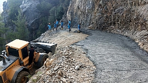 Azamet'in yol sorunu çözüldü