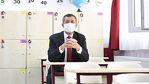 Bakan Selçuk, ilk ders zilini çaldı