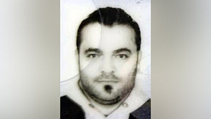 Bıçaklanarak öldürüldü 