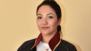 Kadın avukata, adliye koridorunda darbedildi