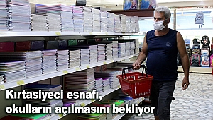 Kırtasiyeci esnafı, okulların açılmasını bekliyor