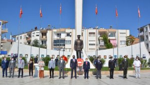 Korkuteli'de Zafer Bayramı kutlandı