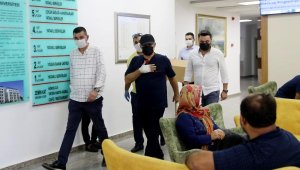 Koronavirüsü yenen Başkan Yücel, taburcu edildi