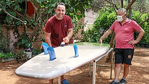 Mühendisliğin bıraktı, sörf tahtası üretiyor