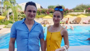 Rus turistlerden 'Türkiye'yi seviyoruz' mesajı