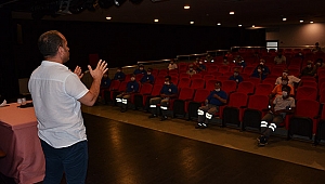 Sinekle mücadele ekibine eğitim