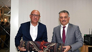 Veda yemeğinde buluştular