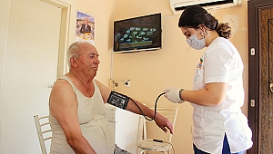 Yaşlılara sağlık hizmeti