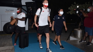 Antalyaspor, Beşiktaş maçı için yola çıktı