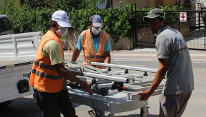 Büyükşehir hasta yatağı yardımı yaptı