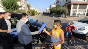 Çocuklara maske uyarısı yaptı