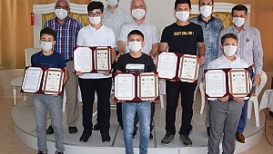 Hafızlık belgelerini aldılar