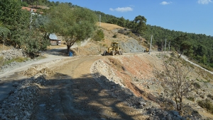 Kaş-Muğla grup  yolunda çalışma