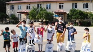 Konyaaltı Belediyesi'nden öğrencilere kırtasiye yardımı