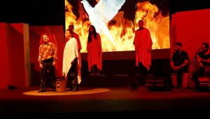 Mahzuni Şerif’in hayatı sahnelendi