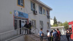 Okulda klima ünitesinden yangın çıktı