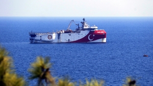 Oruç Reis, Antalya açıklarına demirledi