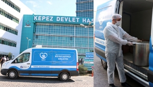 Sağlık çalışanlarına aşure ikramı