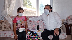 Yörük kızı Emine'ye, başkandan tablet ve kitap 