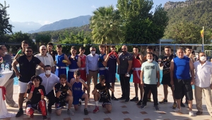 Başkan Topaloğlu'ndan sporcu kampına ziyaret