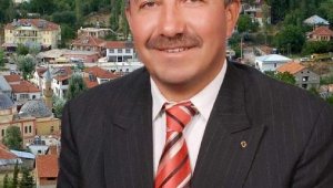 Eski meclis üyesi kalbine yenildi