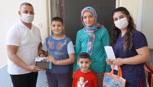 Finike'de öğrencilere tablet