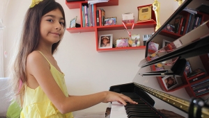  'Piyanonun Altın Kızı'