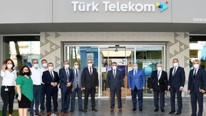 Vali Yazıcı: İletişim çağımızın vazgeçilmez ihtiyacı