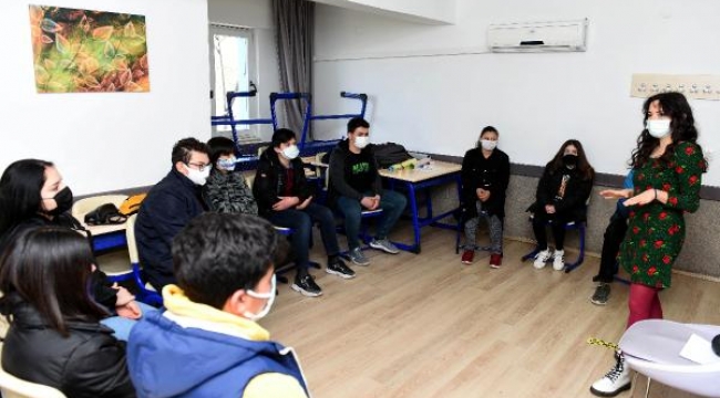 Sınav stresiyle başa çıkma yolları anlatıldı
