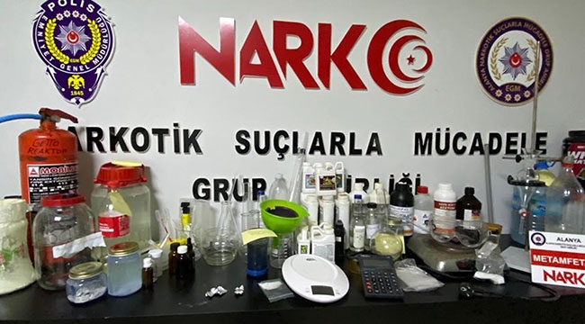 Zehir taciri 3 kişi tutuklandı