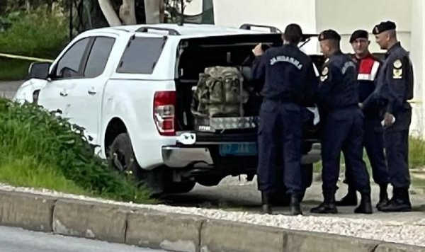 Alanya'da, bir evin garajına bırakılan EYP panik yarattı