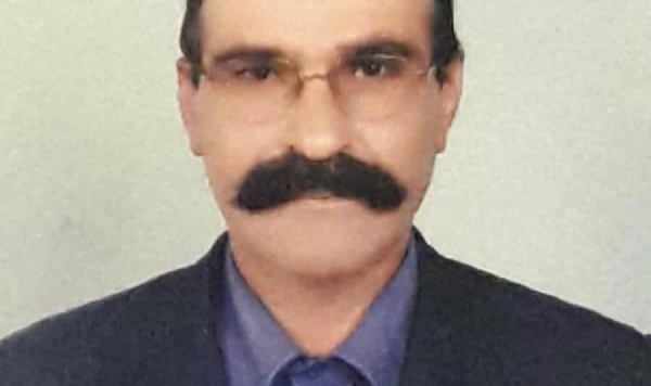 Balkondan düşen emekli itfaiyeci öldü
