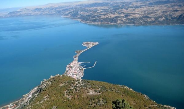 Eğirdir Gölü'nde ekokırım: 4 balık türü yok oldu, 6 tür tehdit altında