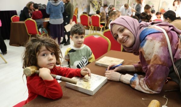 Minikler geleneksel sanatları öğreniyor