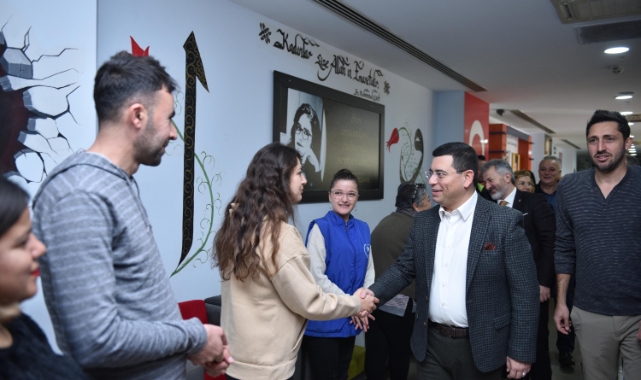 Tütüncü, gençlerle buluştu 