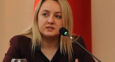 Küçükaydın’ı İlk kadın milletvekiline benzetti 