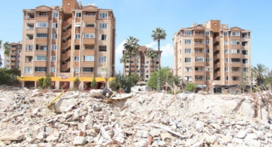 370 kişinin öldüğü 6 bloğun müteahhidi kayıp