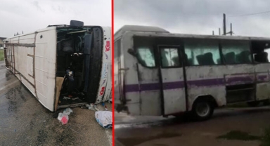 Adana'da tarım işçilerini taşıyan midibüs devrildi; 10 yaralı