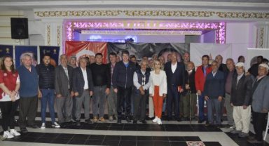 AK Parti'den muhtarlar ve mahalle temsilcileri toplantısı