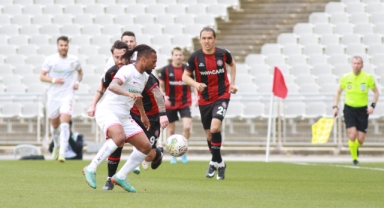 Akrep galibiyetle döndü