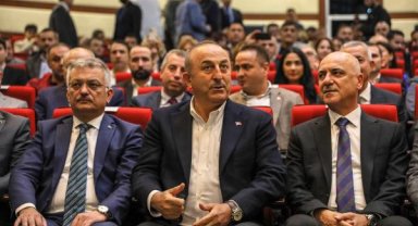 Bakan Çavuşoğlu: Seçimden sonra vize konusunda bazı tedbirlerimiz var