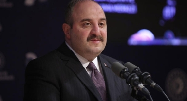 Bakan Varank: Ülkemiz adına gurur duyuyoruz